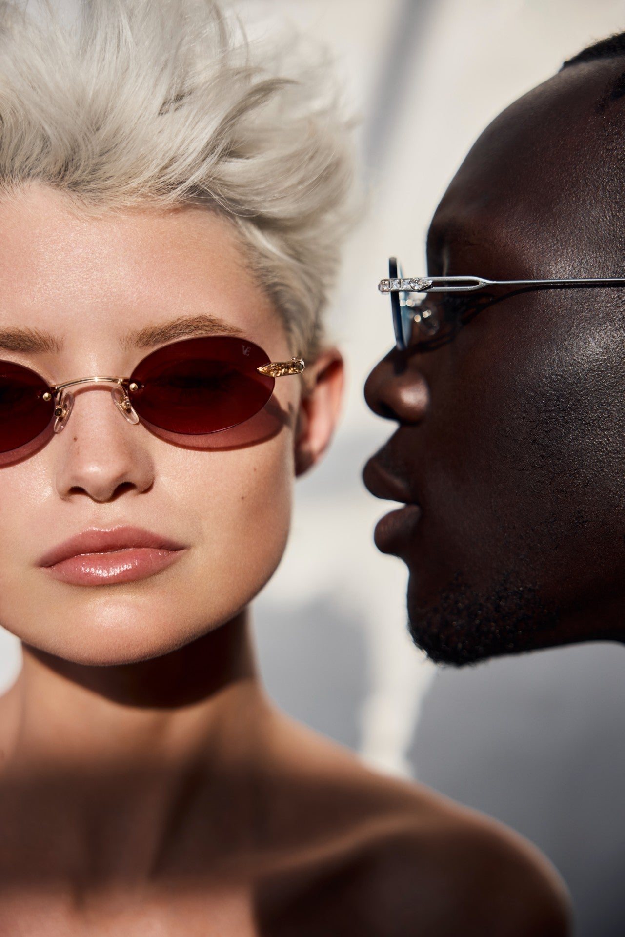 White Gold - Fuchsia Crystal - Purple lenses