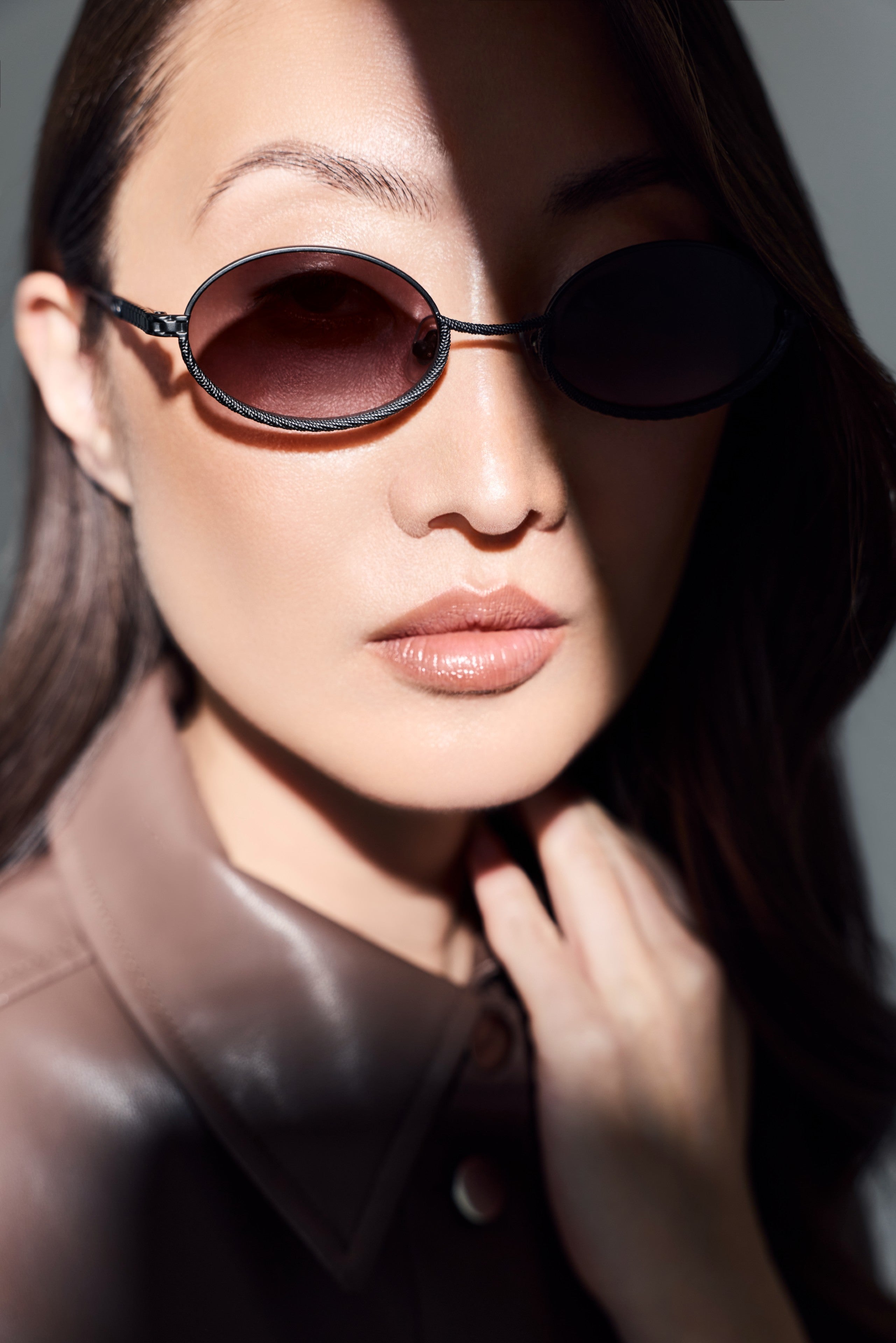 BLACK GOLD - GRADIENT BLACK LENSES