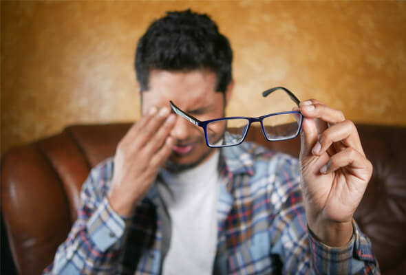 what causes pressure behind the eyes